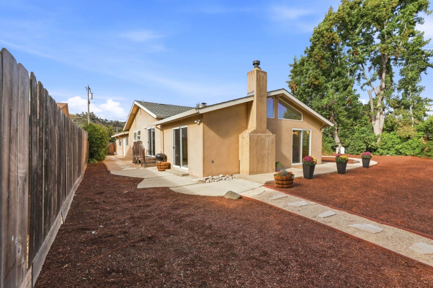 Property photo 32