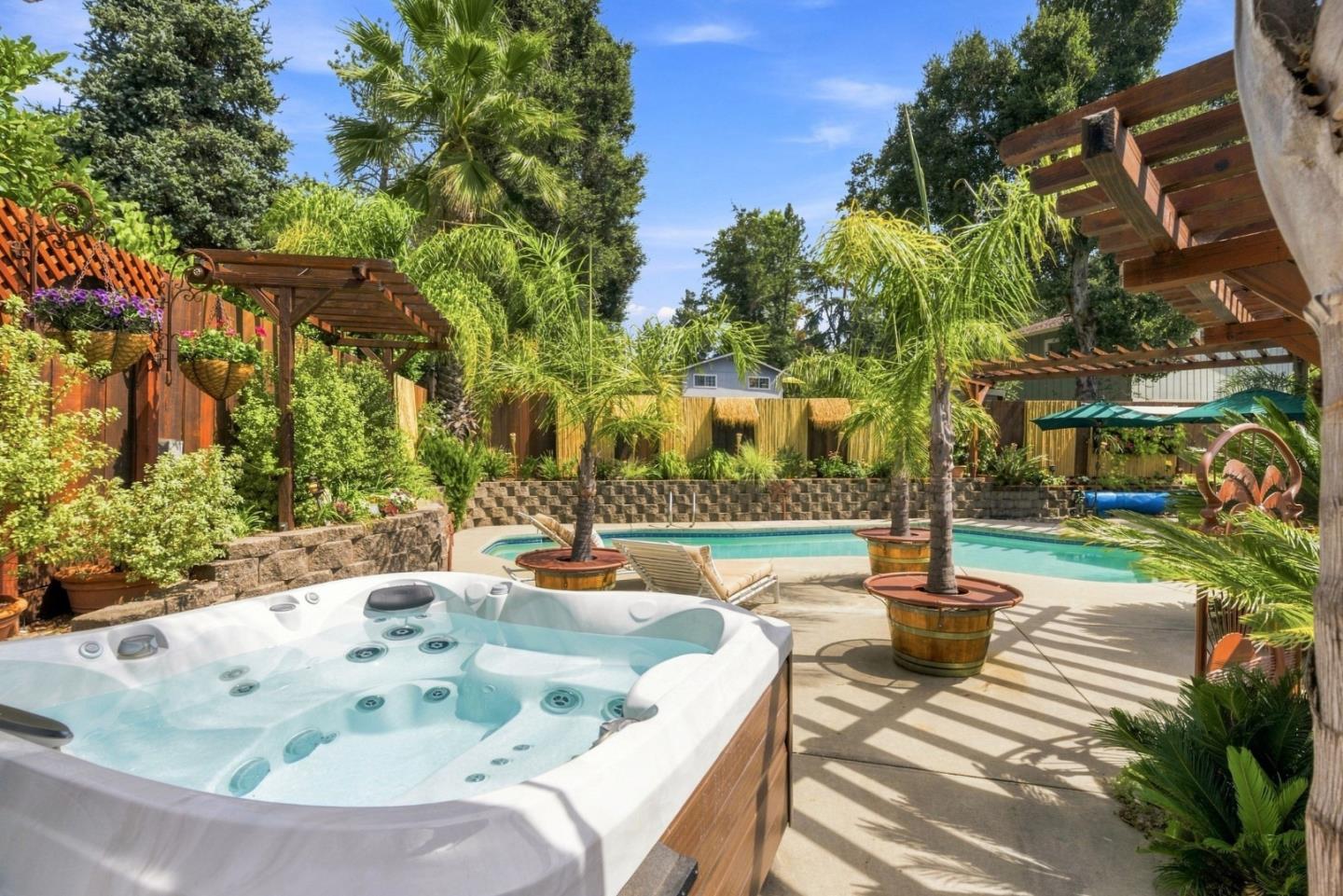 Property photo 35