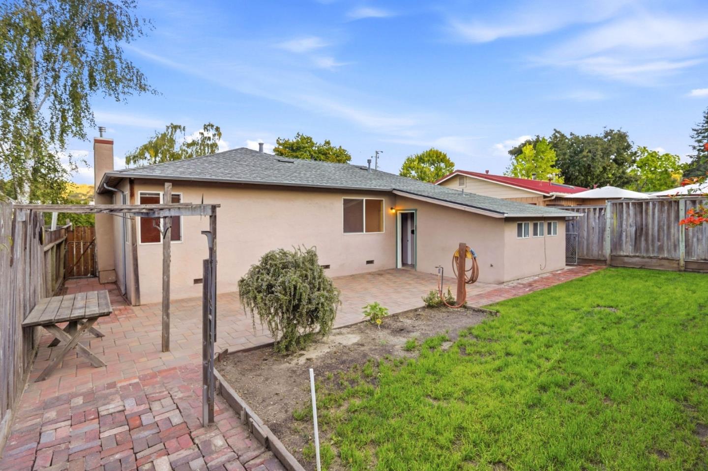 Property photo 33