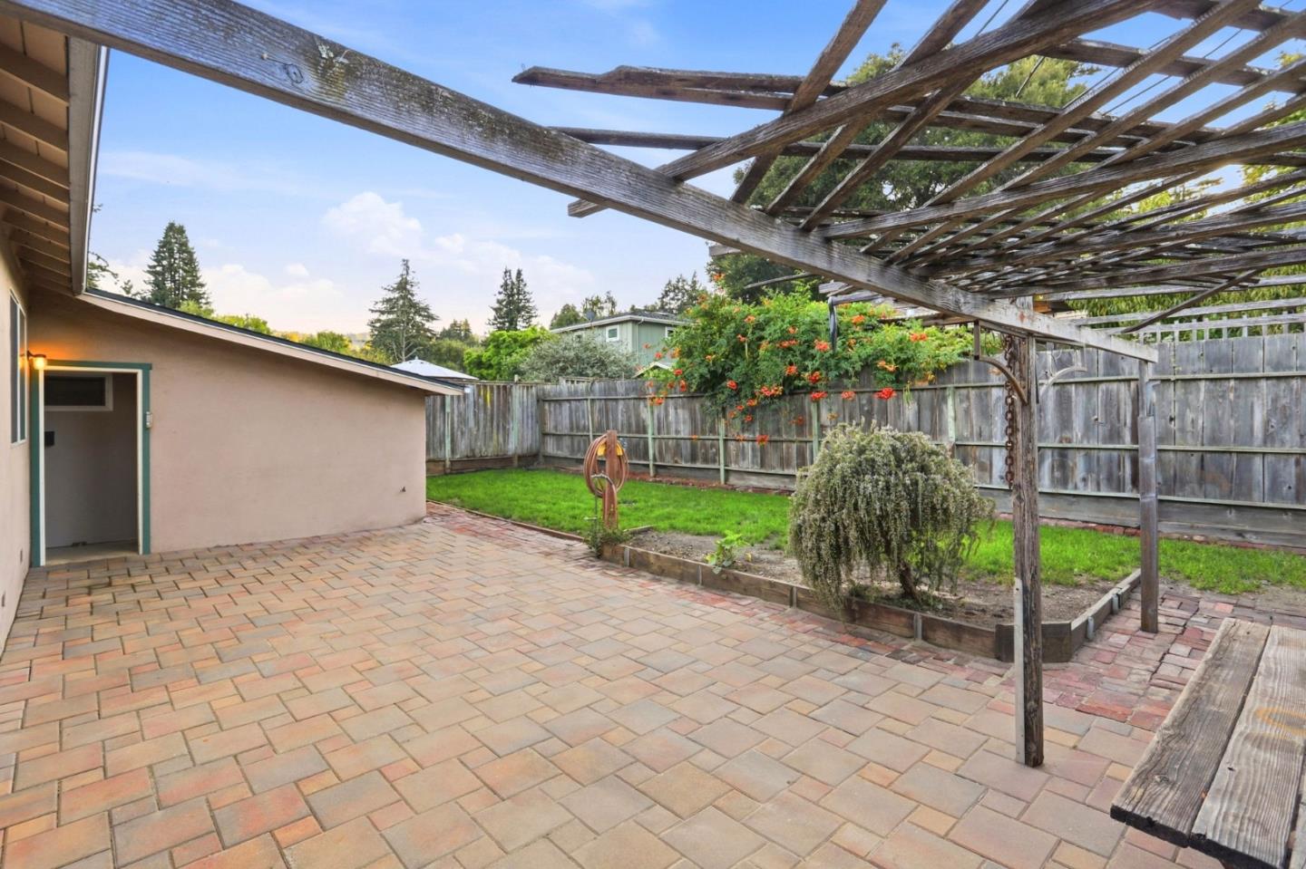Property photo 35