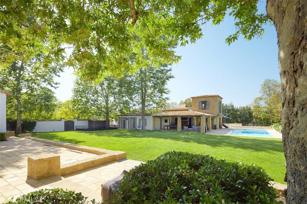 Property photo 25