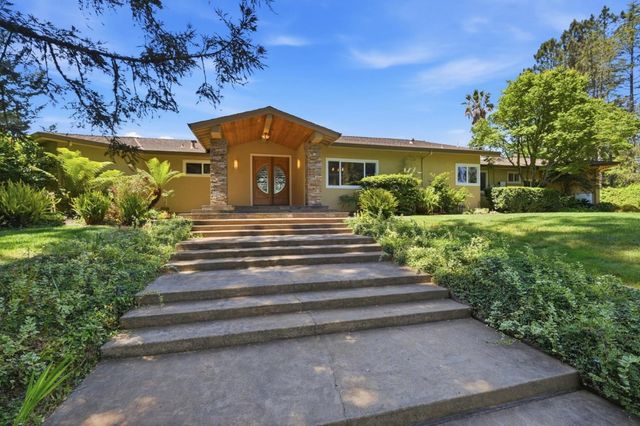 Property photo 32