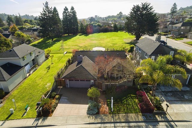 Property photo 44