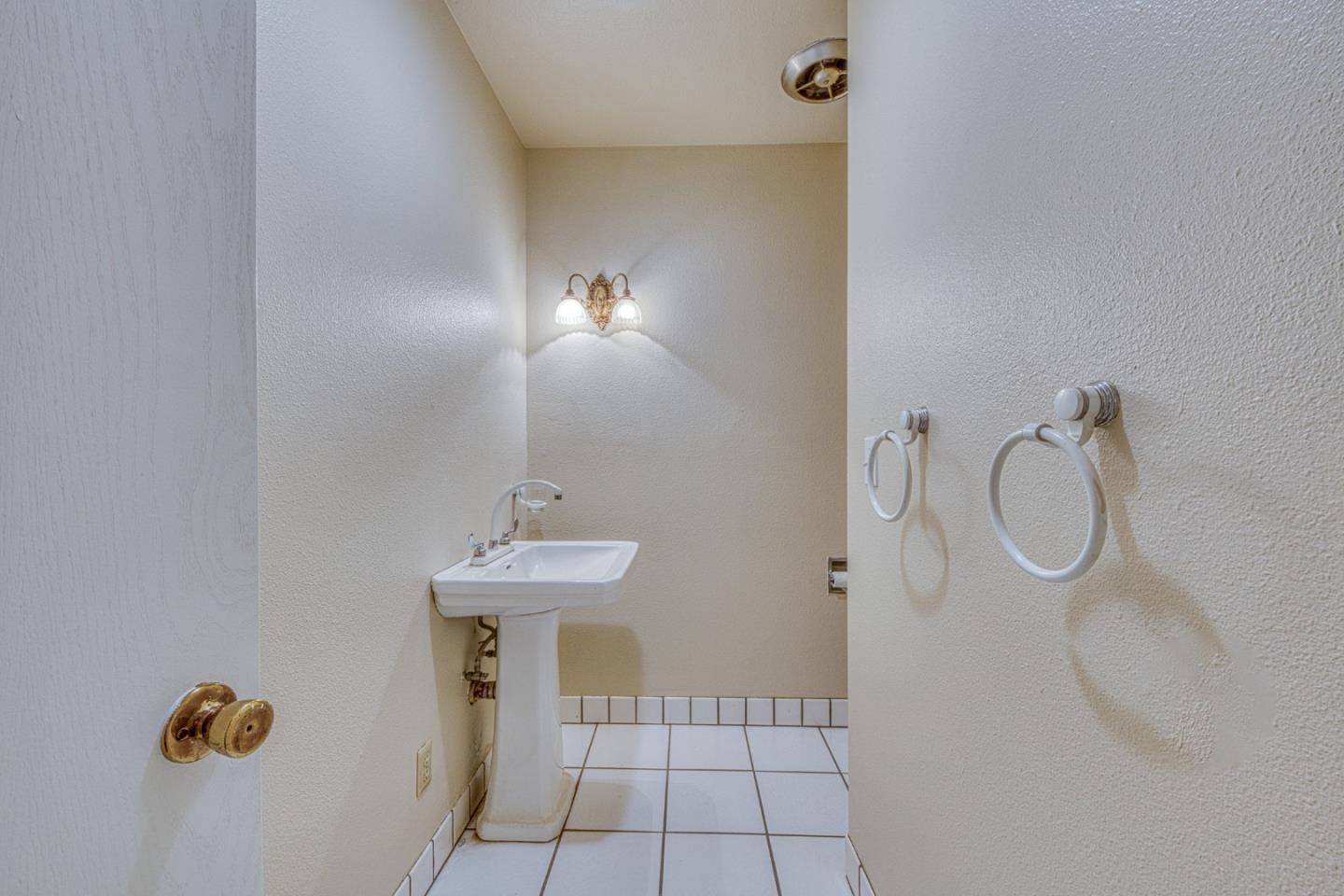 Property photo 50