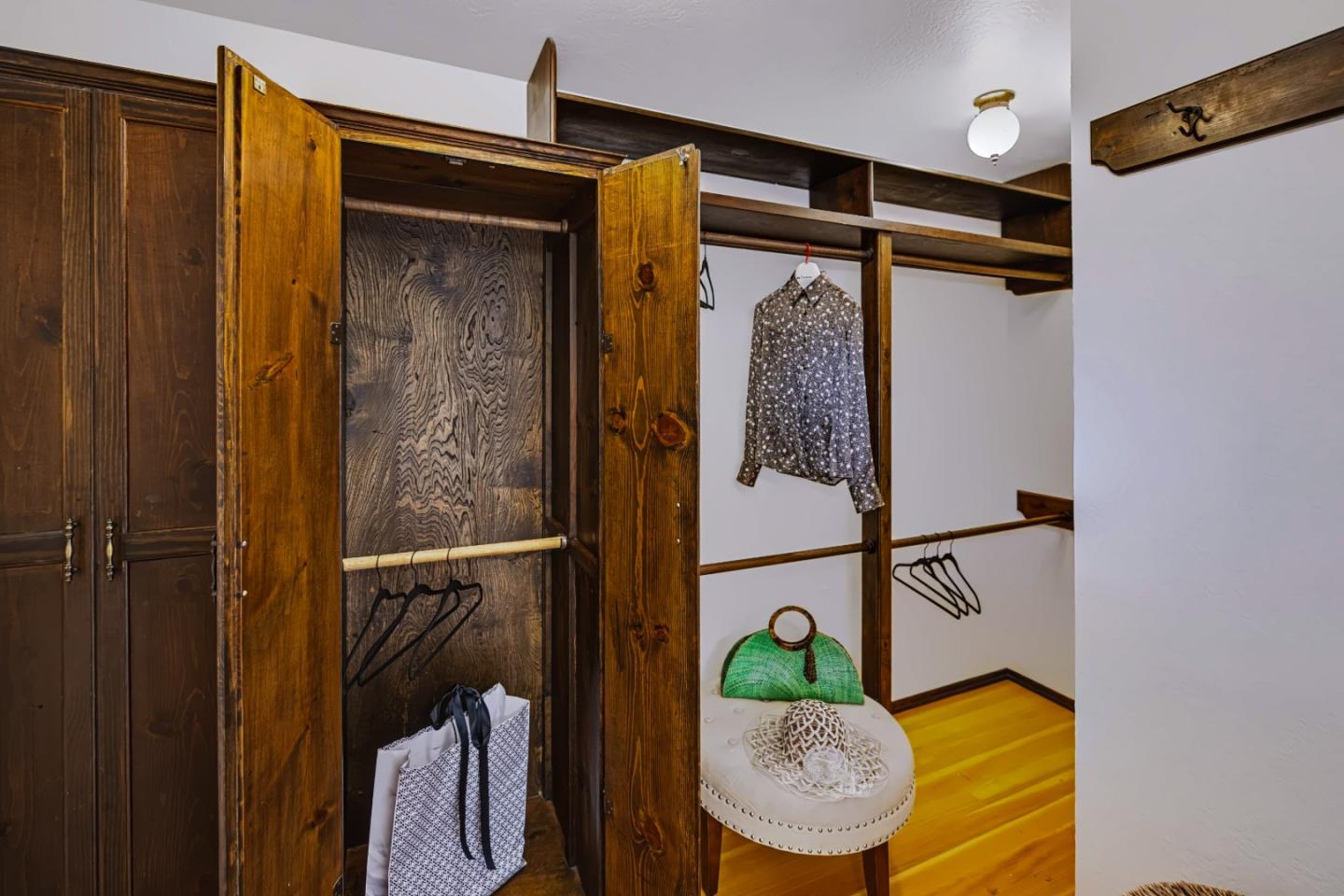 Property photo 44