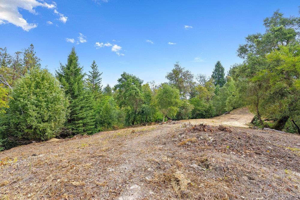 Property photo 35