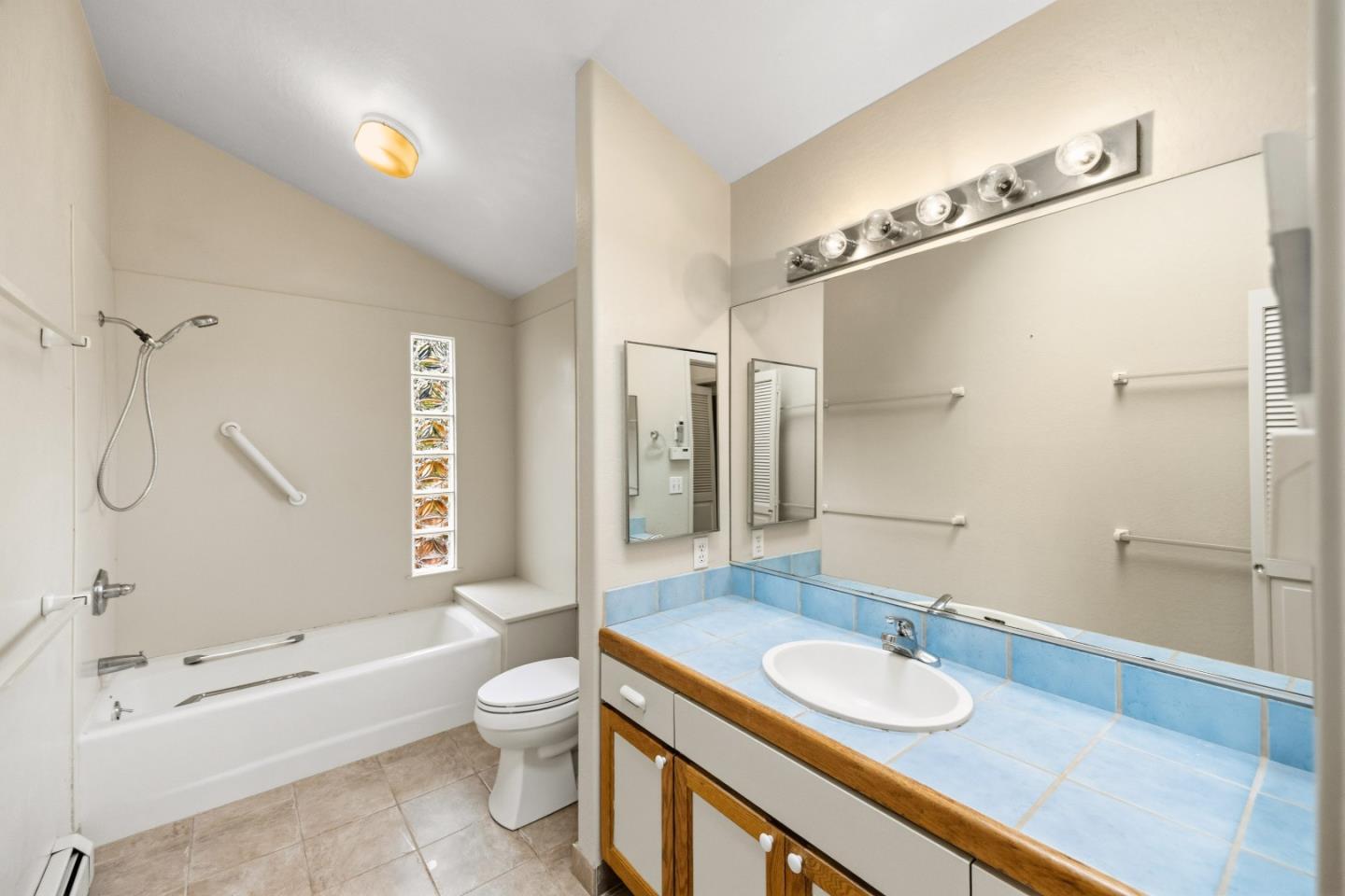 Property photo 28