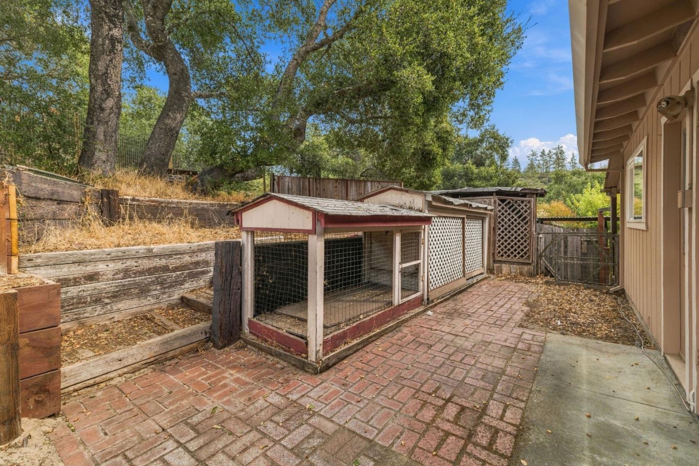 Property photo 25