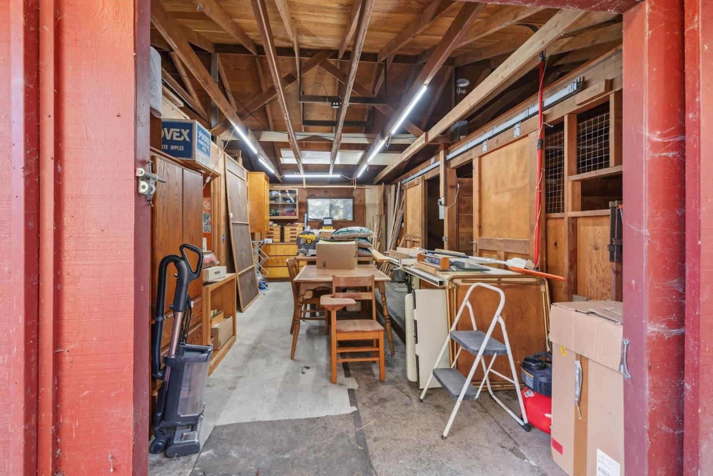 Property photo 32