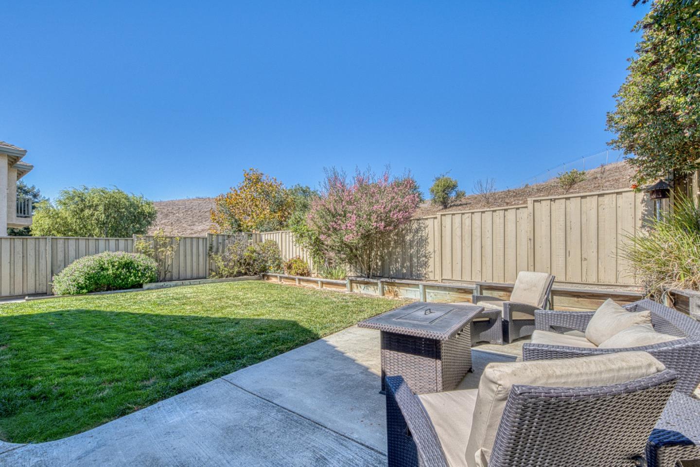 Property photo 33