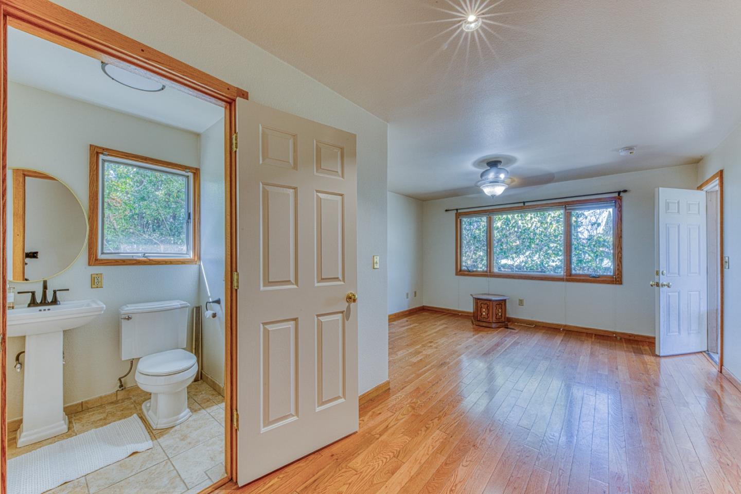 Property photo 35