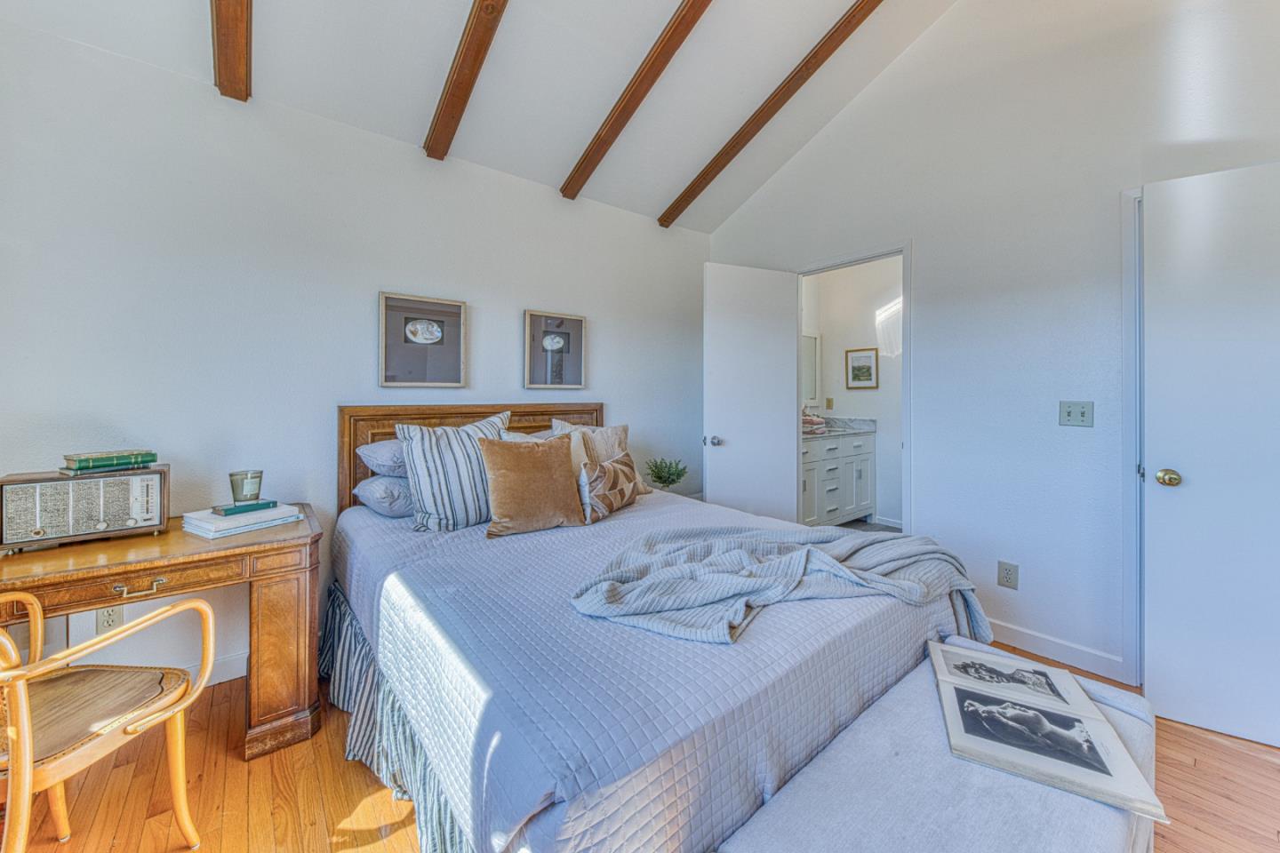 Property photo 37
