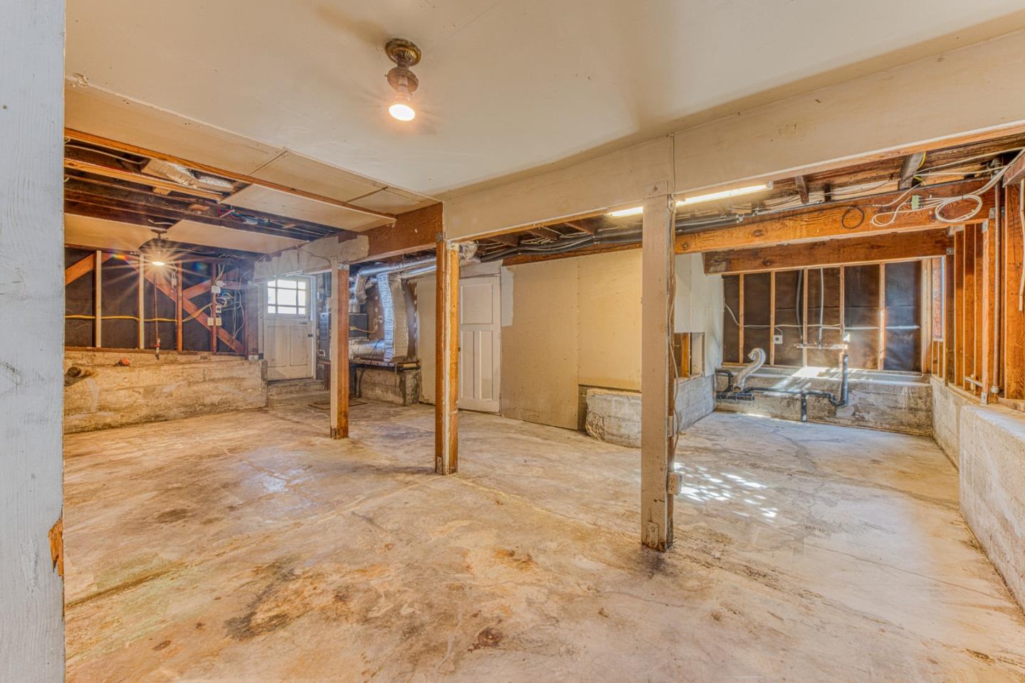 Property photo 44