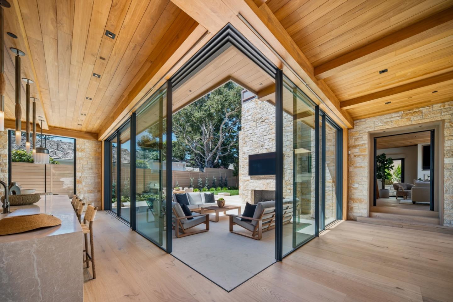 Property photo 43