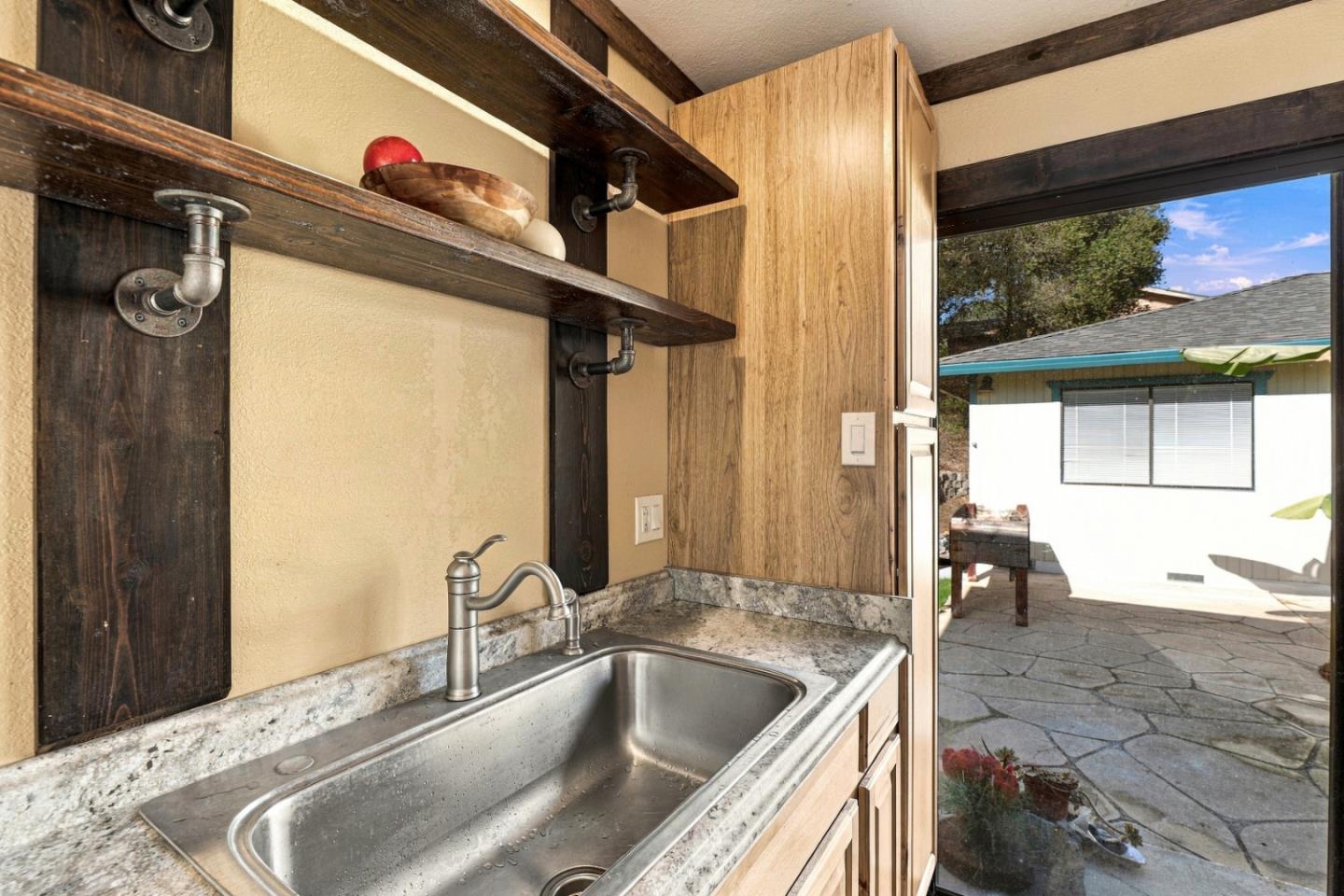 Property photo 43