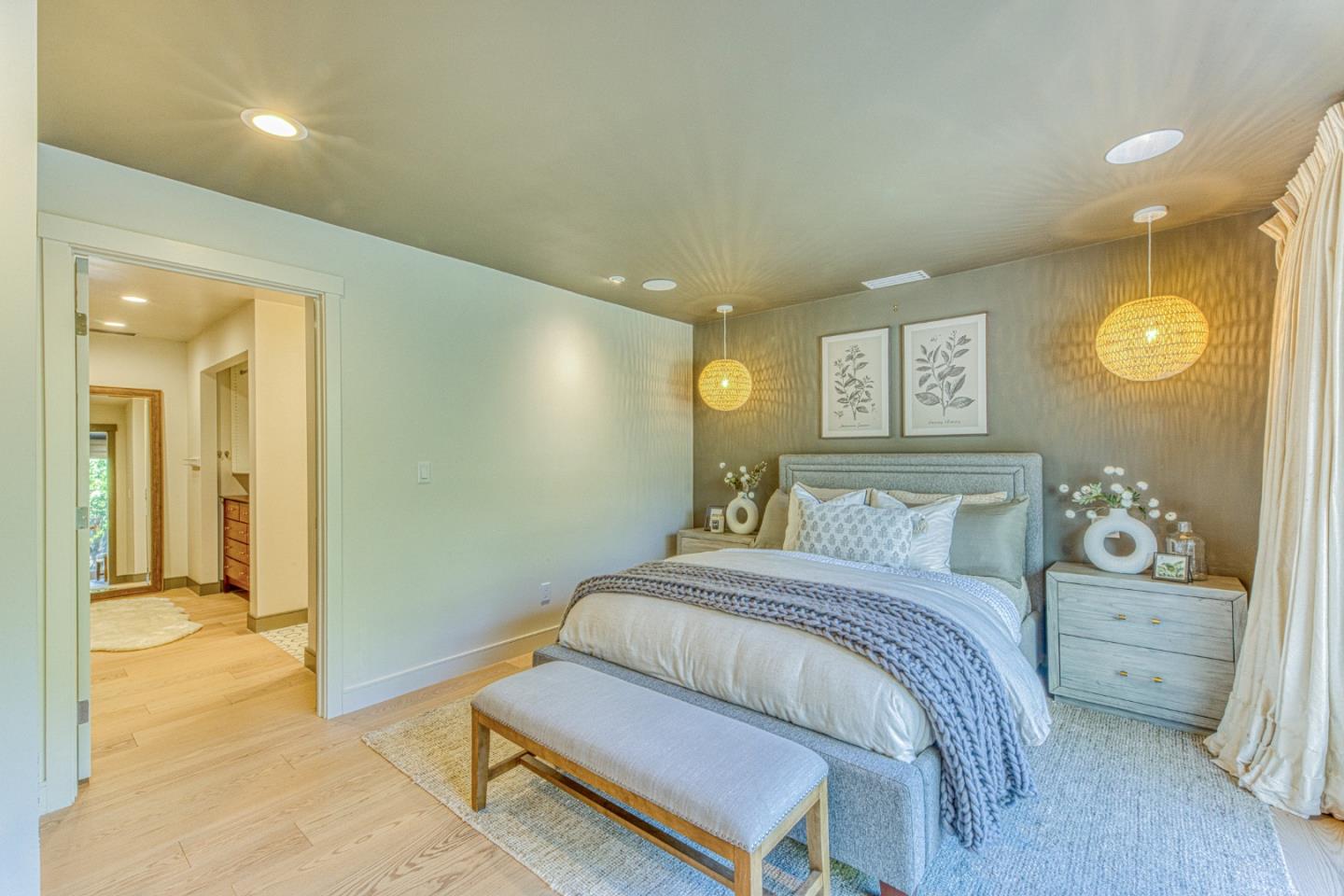 Property photo 32