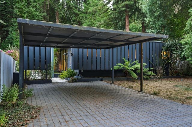Property photo 31