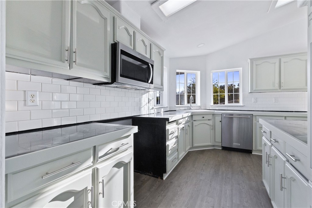 Property photo 25