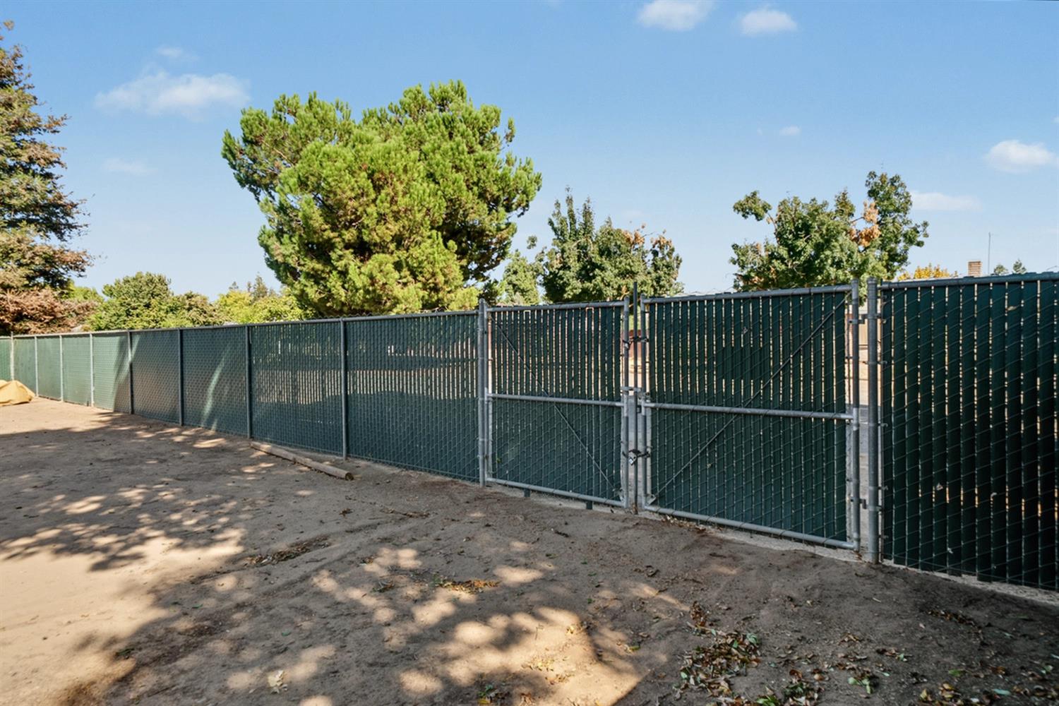 Property photo 44