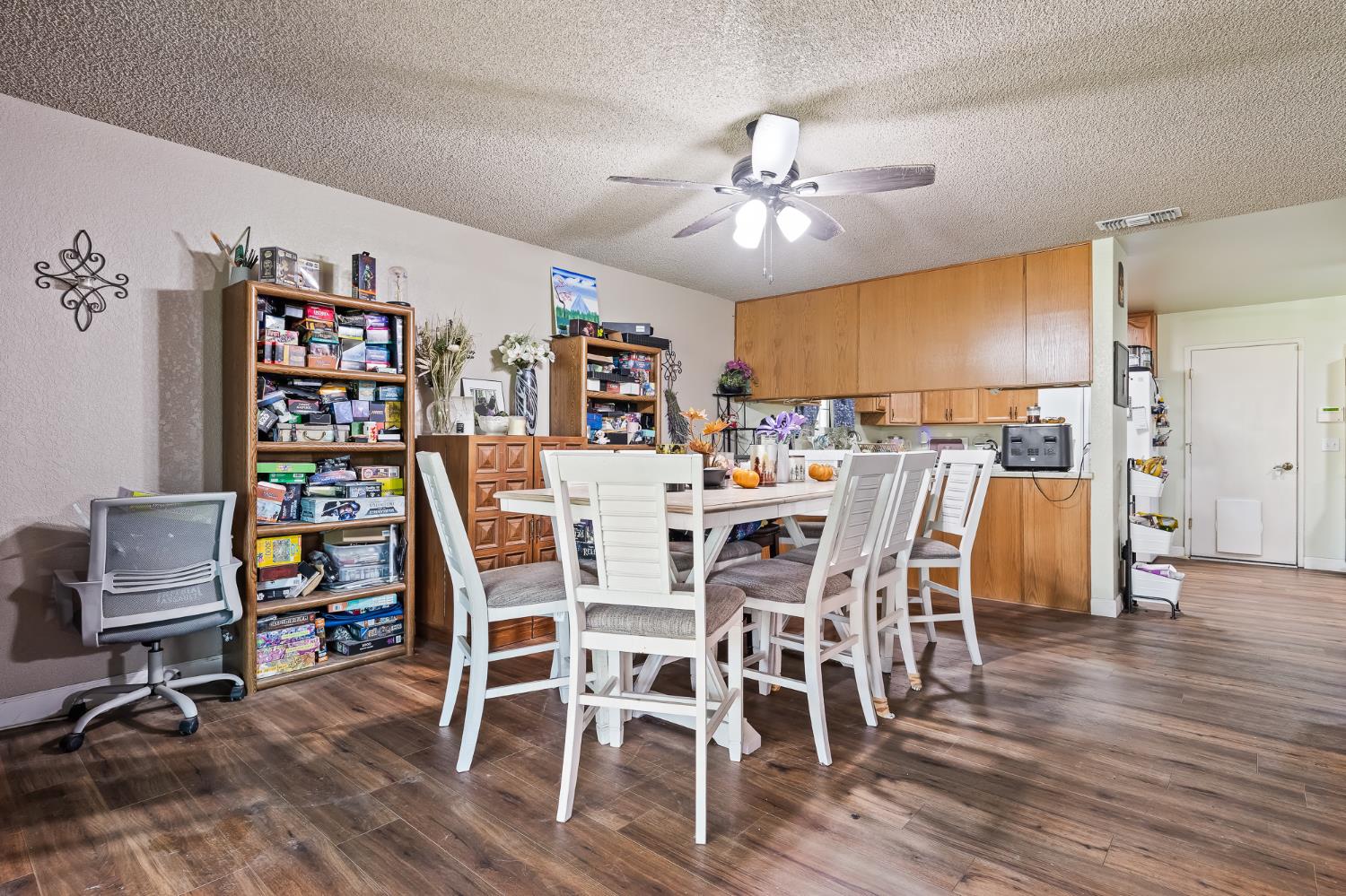 Property photo 28