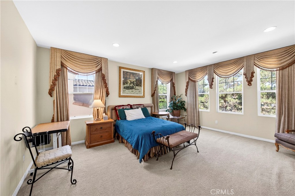 Property photo 44