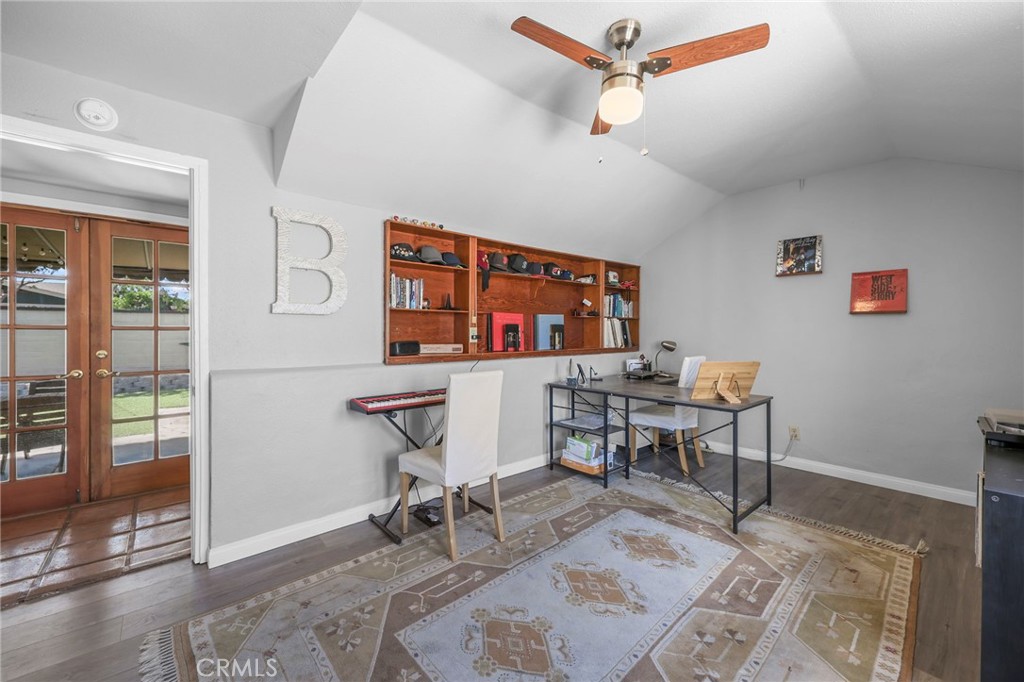 Property photo 37