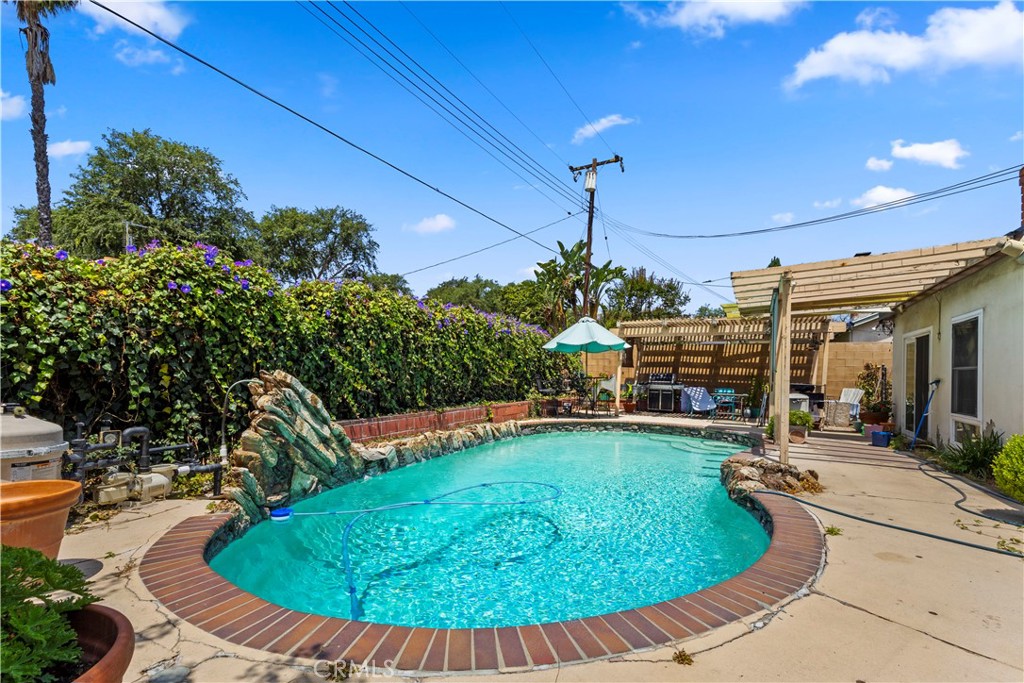 Property photo 24