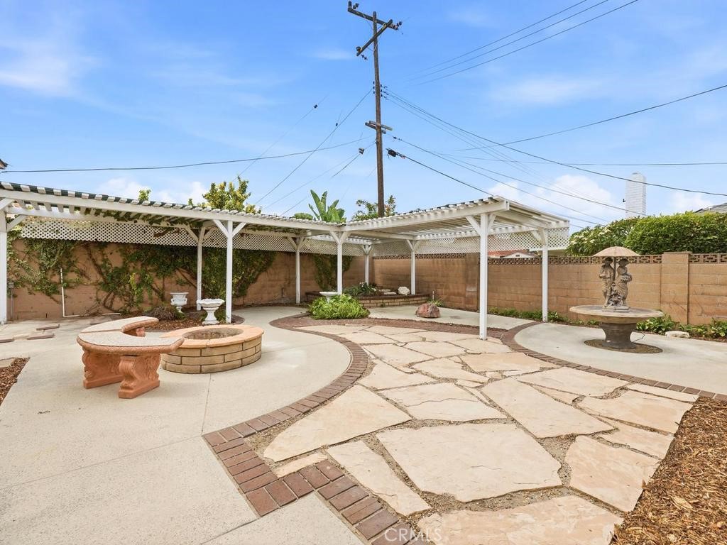 Property photo 44