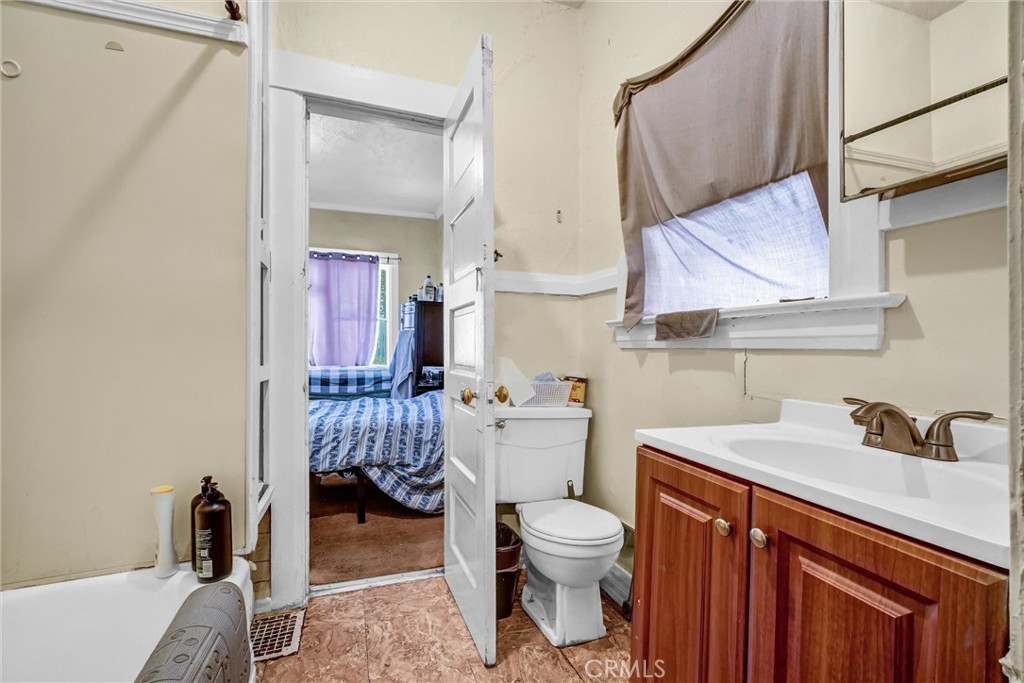 Property photo 35