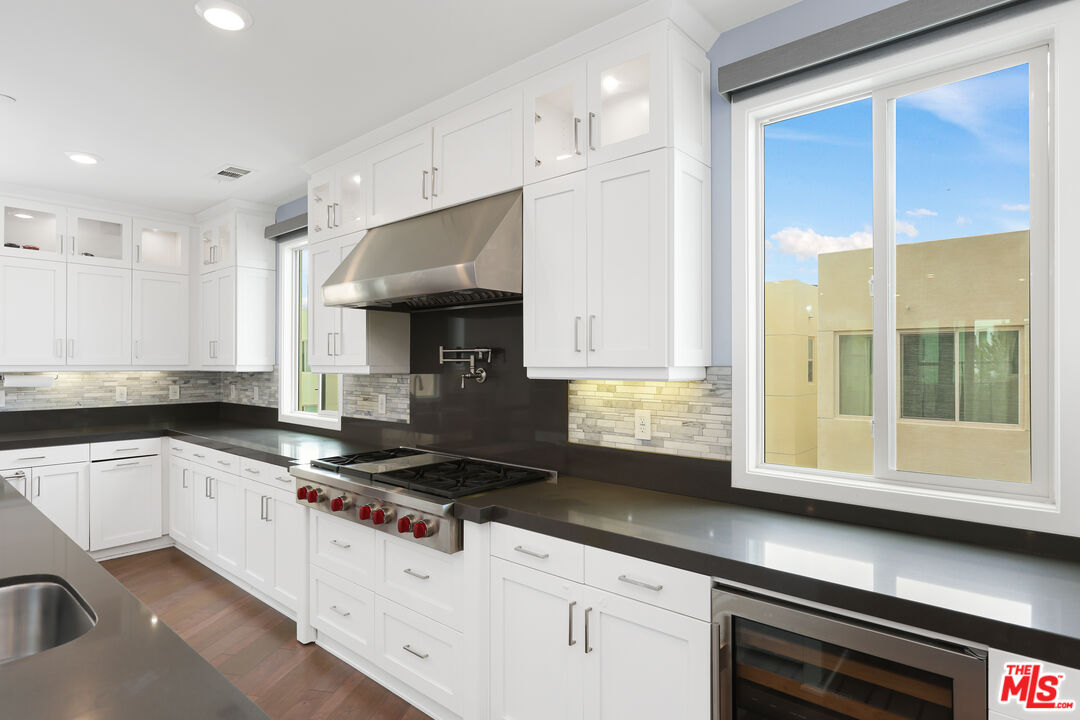 Property photo 32
