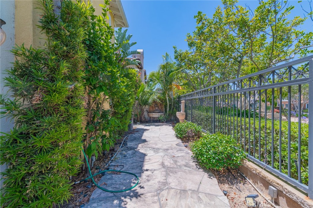 Property photo 43