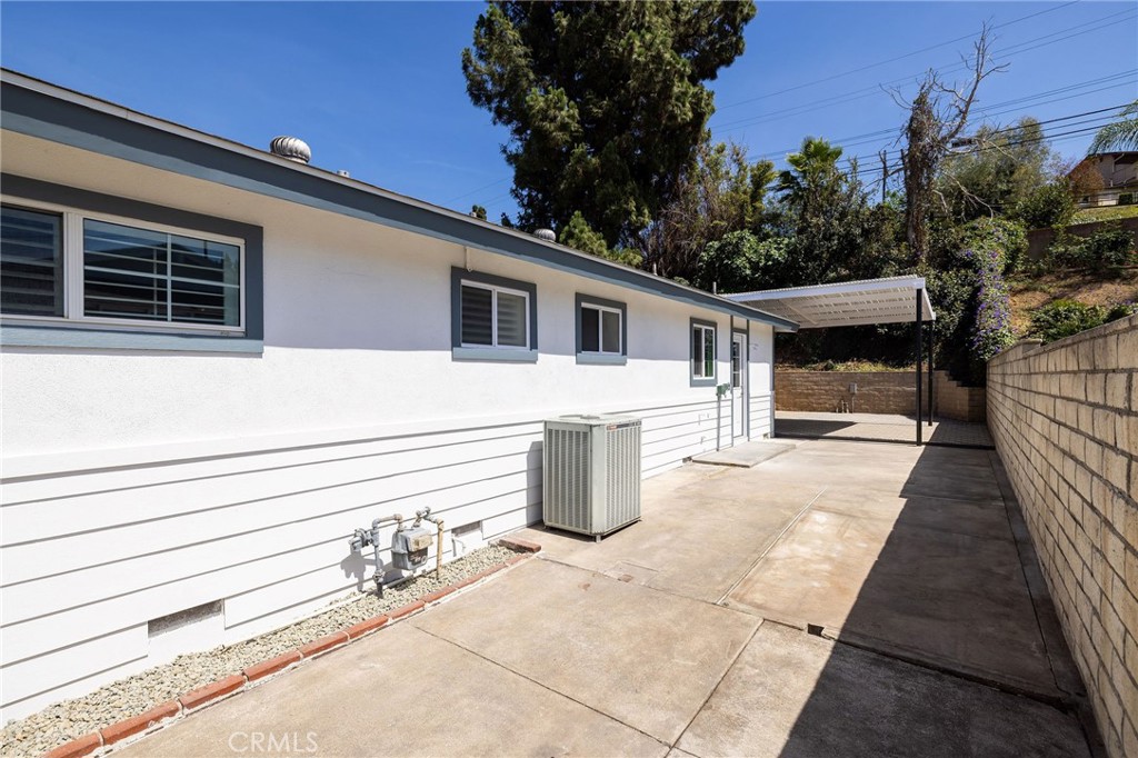 Property photo 34