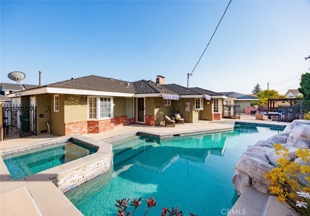 Property photo 32