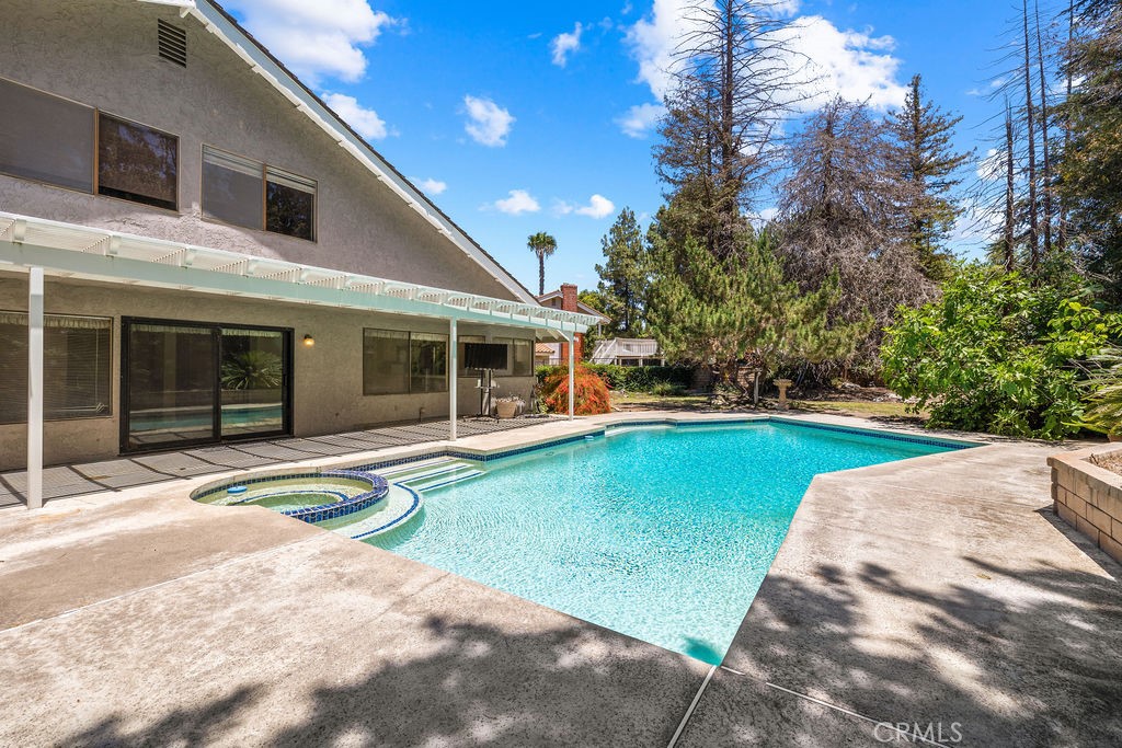 Property photo 35