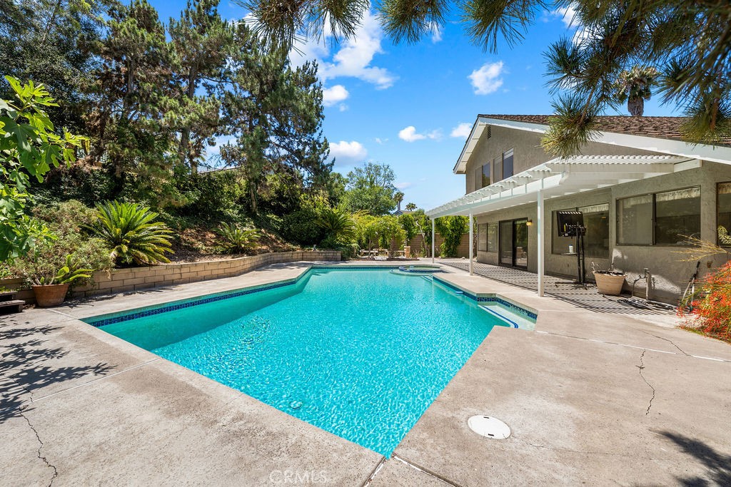 Property photo 38