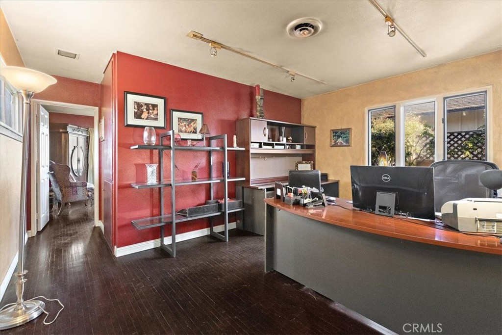 Property photo 33