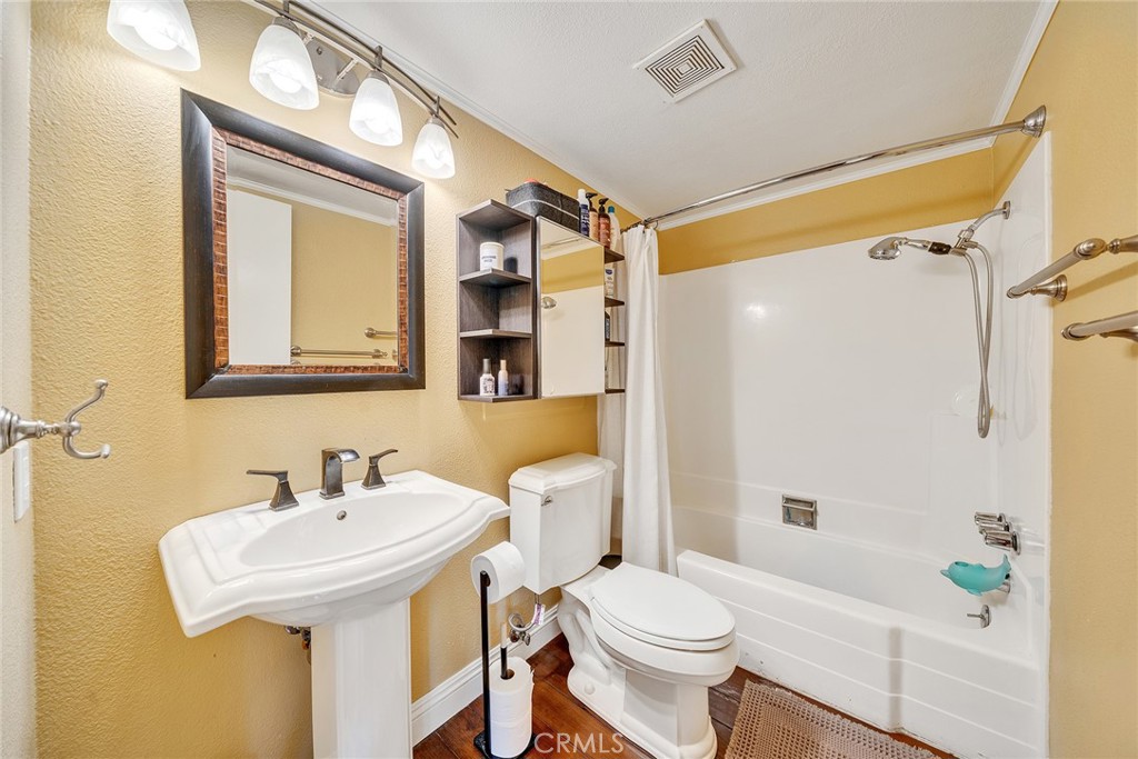 Property photo 28