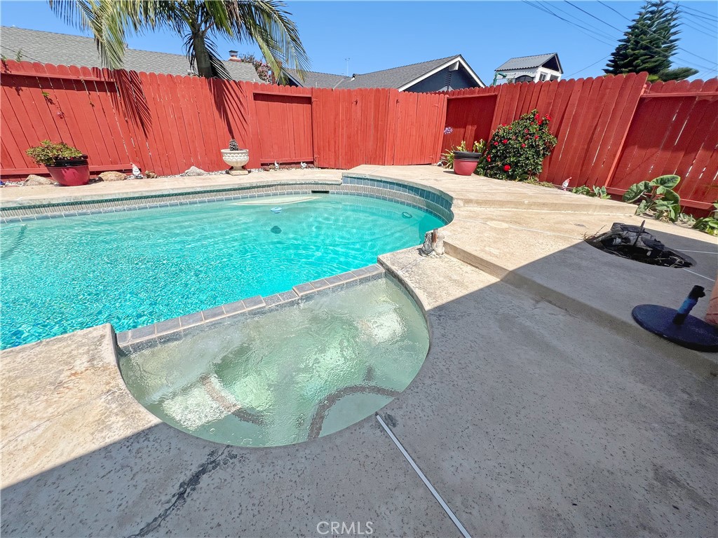 Property photo 35