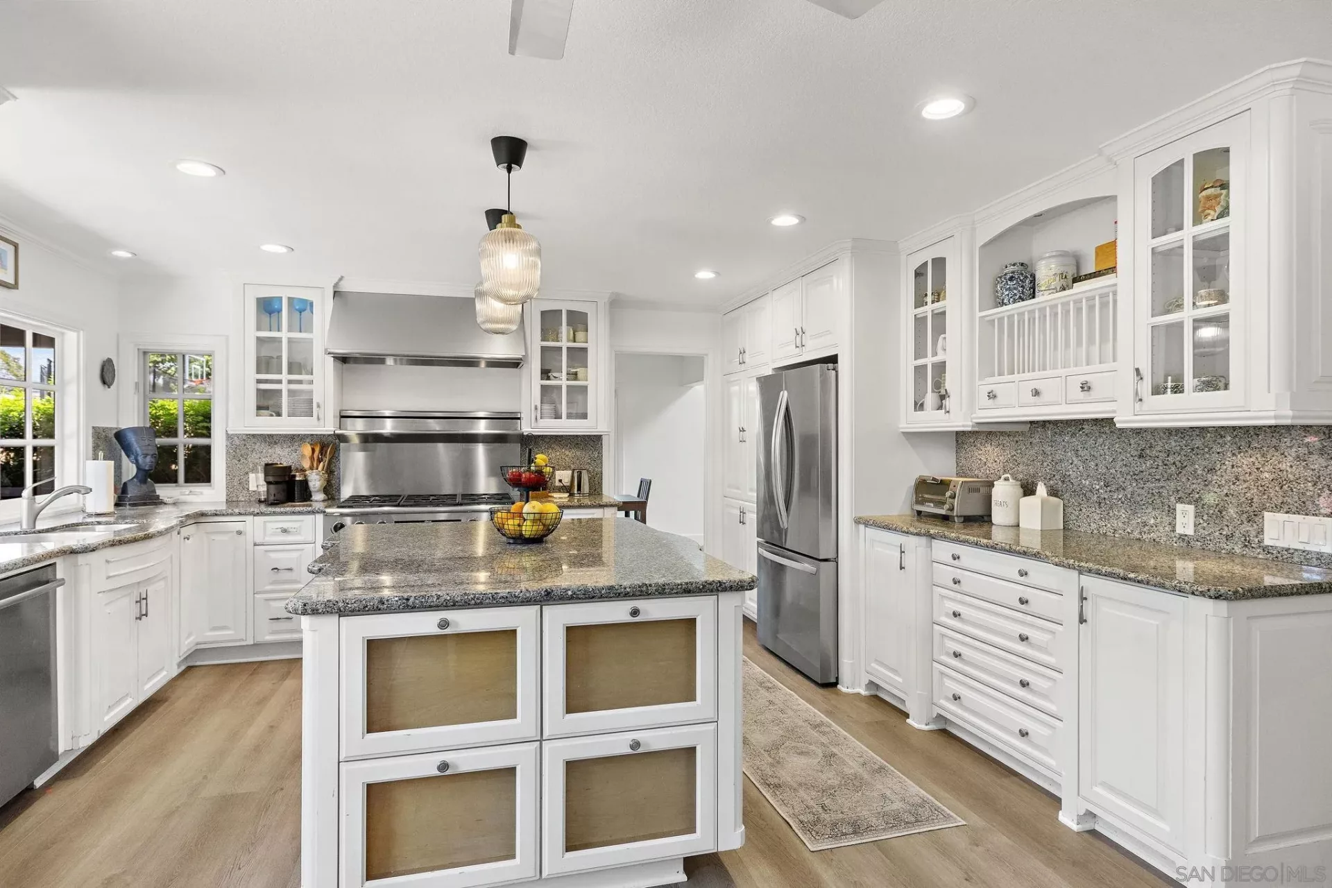 Property photo 32
