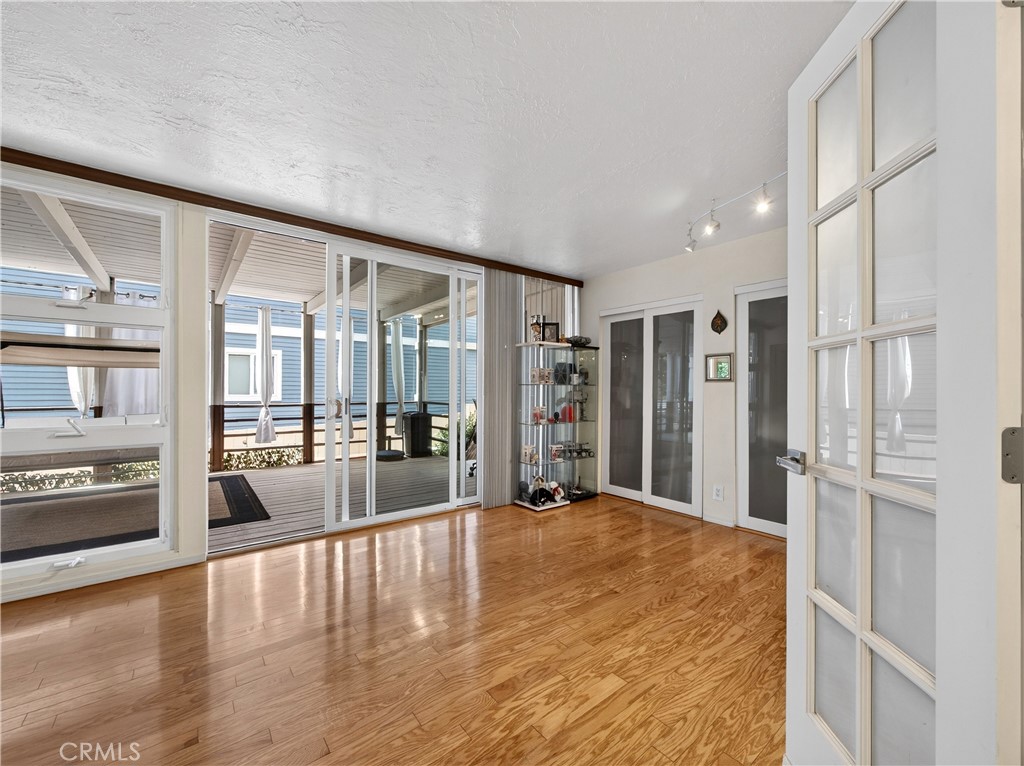 Property photo 43
