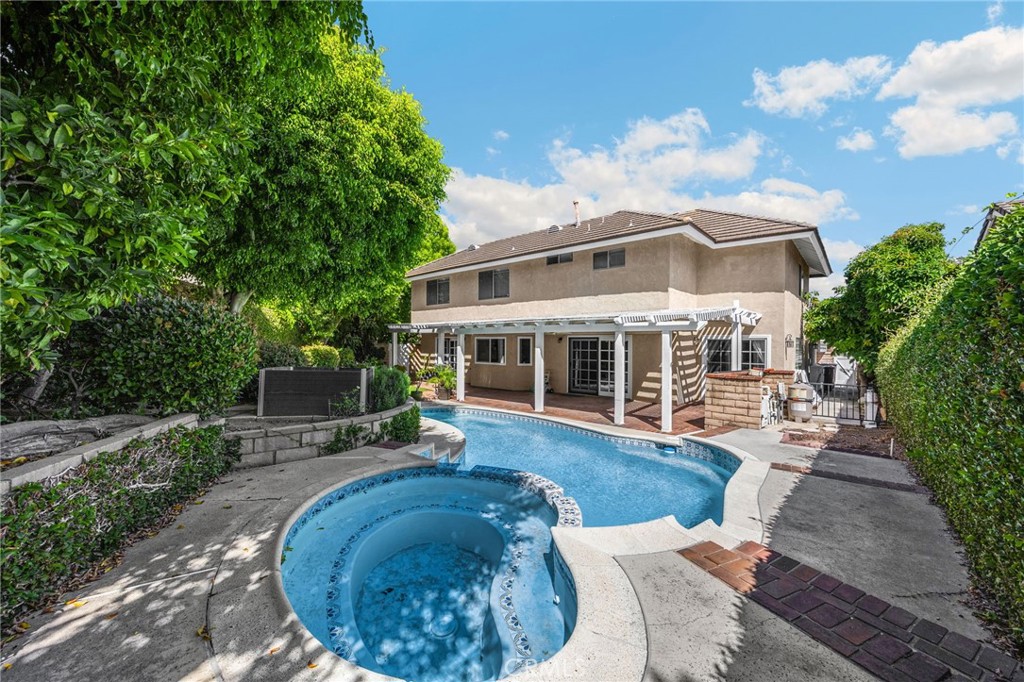 Property photo 38