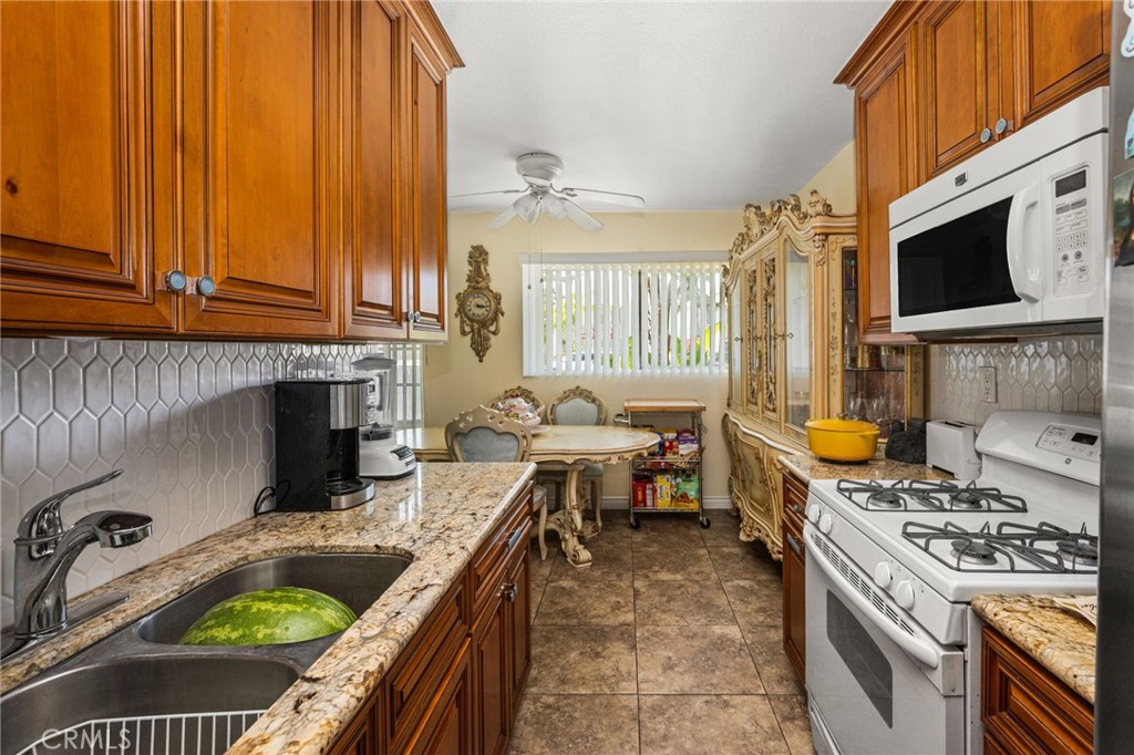 Property photo 16