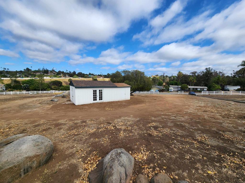 Property photo 35