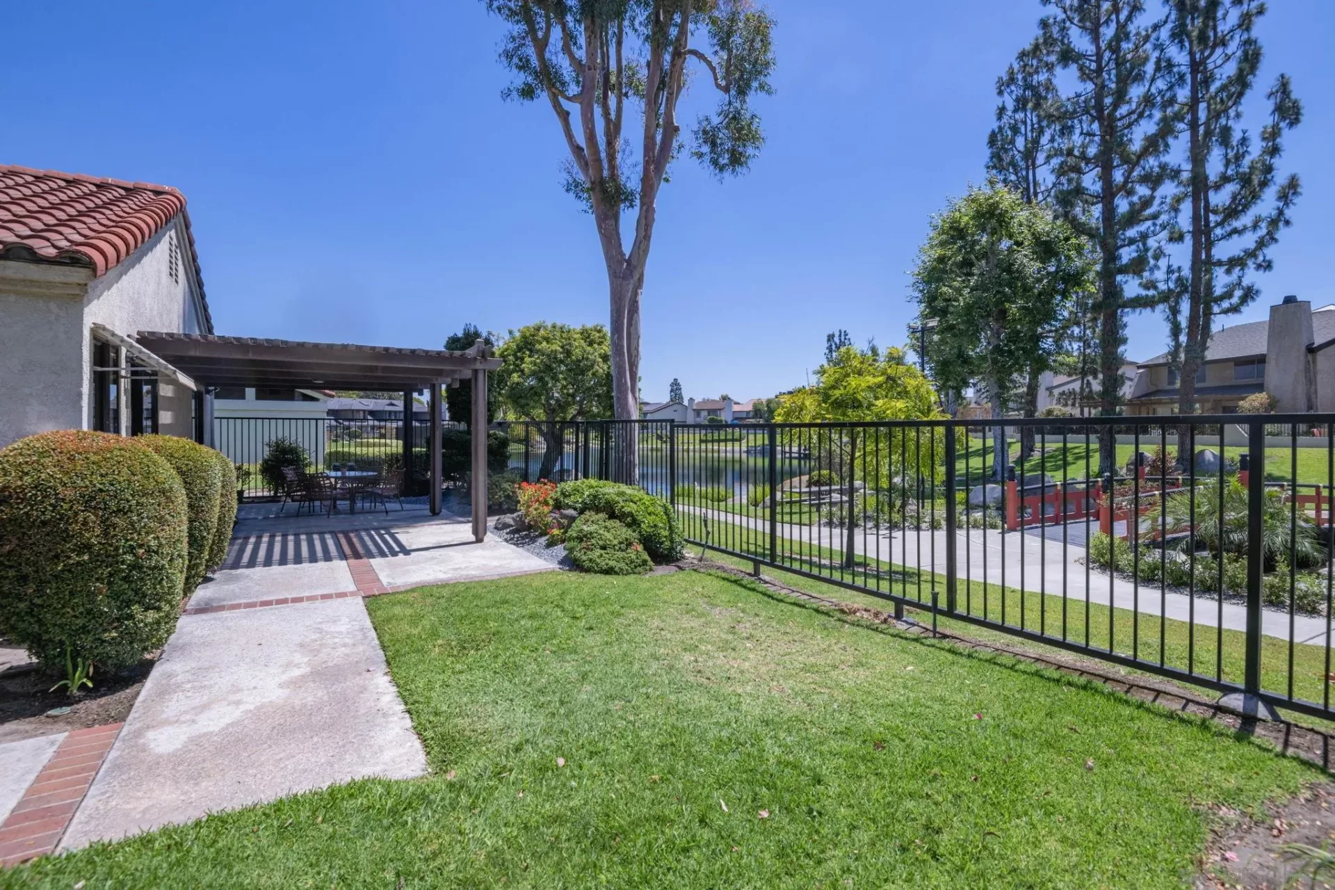 Property photo 38