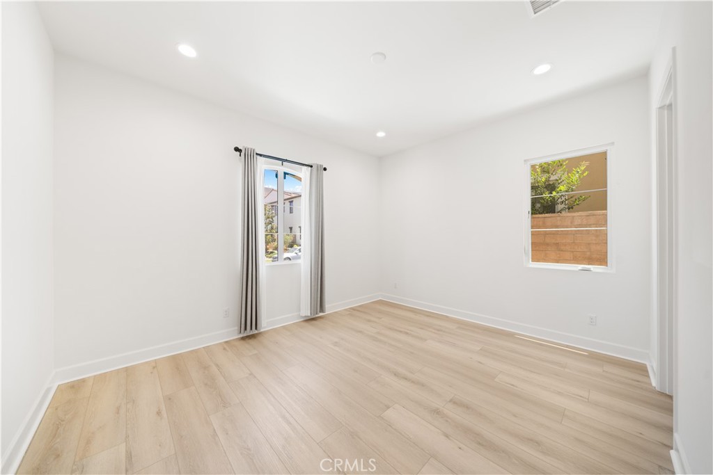 Property photo 50