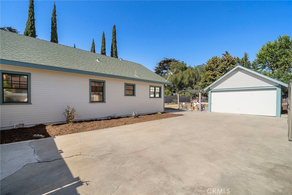 Property photo 35