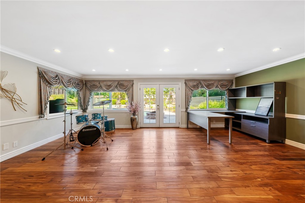 Property photo 28