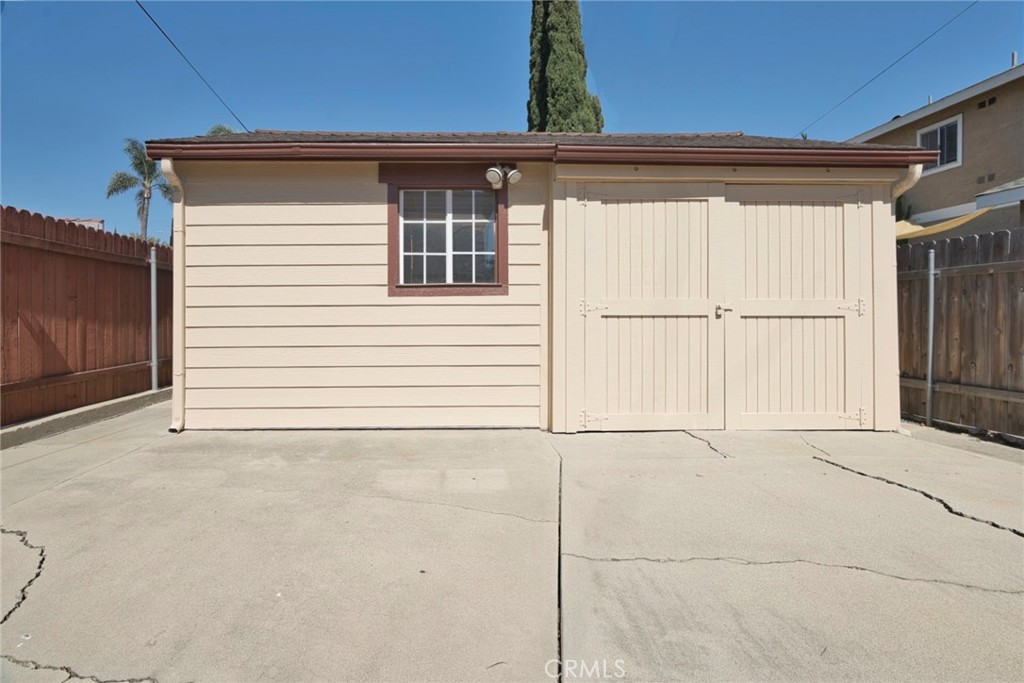 Property photo 32