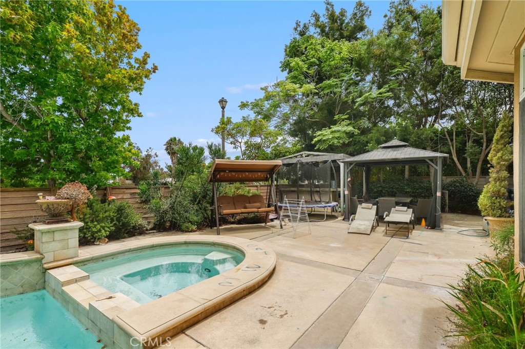 Property photo 33