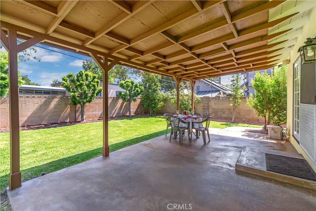 Property photo 33